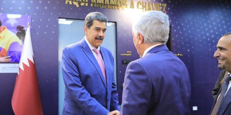 Nicolás Maduro recibió en Miraflores al ministro Relaciones Exteriores de Catar