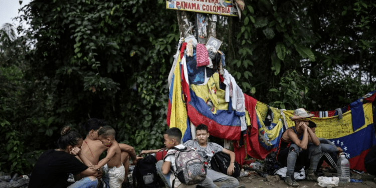 VOA: “Las 5 de Venezuela” de hoy 8 de septiembre de 2023: Maduro viaja a China, Petro habla del Darién