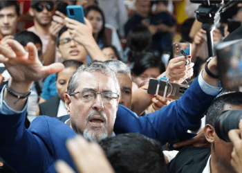 ARCHIVO - Bernardo Arévalo, nuevo presidente de Guatemala. [Foto: Houston Castillo, VOA]