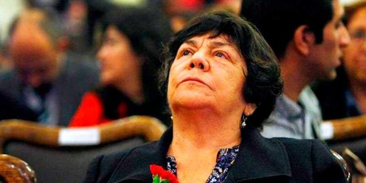 Universidad de Chile otorga primera “Medalla Derechos Humanos y Democracia” a Alicia Lira
