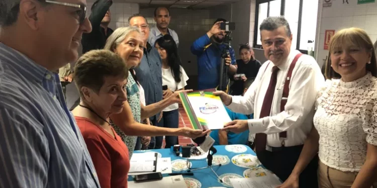 Elecciones UC: José Angel Ferreira se inscribió oficialmente al cargo de Rector
