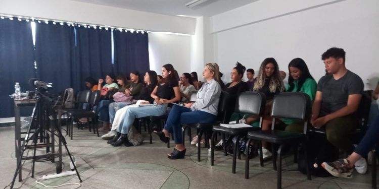 Estudiantes de la UBA recibieron Taller de Seguridad Digital, en el Nucleo San Antonio de los Altos