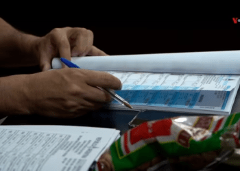 Más de 35.000 argentinos estuvieron habilitados para ir a las urnas, pero la participación fue del 77,65 %. [Foto: Gonzalo Bañez]