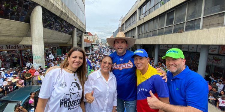 Edgar Zambrano: «Capriles abre juego político al desistir participar en primaria»