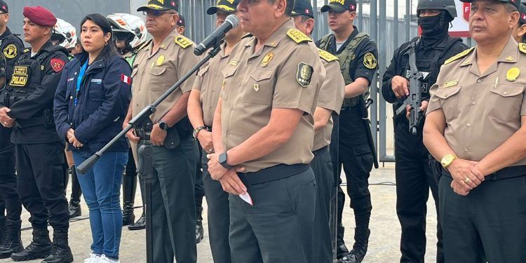 Perú: Autoridades peruanas harán control migratorio a venezolanos, en entrada del estadio del encuentro Venezuela – Perú