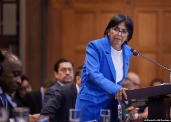 La vicepresidenta de Venezuela, Delcy Rodríguez, durante su intervención en la audiencia sobre medidas provisionales solicitadas por Guyana en la CIJ.