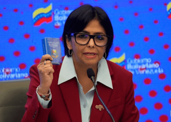 VOA: Las 5 principales noticias de Venezuela hoy: sanciones europeas, el caso Canserbero, el libre voto en referendo