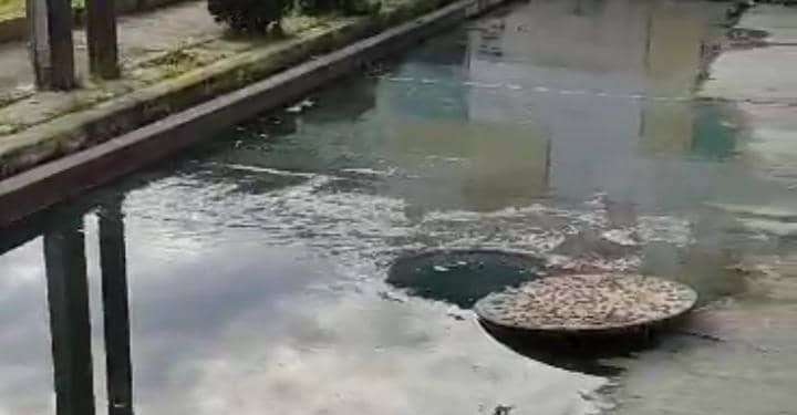 Carabobo: Vecinos denuncian cloacas desbordadas en Villa de Las Caracaras en San Diego, pese a las denuncias realizadas ante Hidrocentro (+ Video)