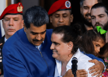 Alex Saab, es recibido por el presidente Nicolás Maduro en el Palacio de Miraflores.