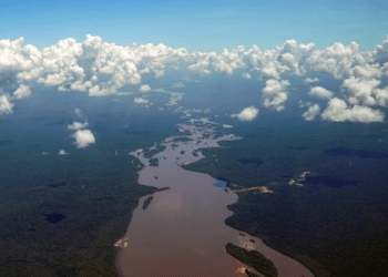 Vista aérea del río Esequibo.