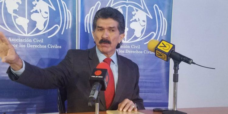 Rafael Narváez: «El Esequibo es nuestro, pero tambien…»