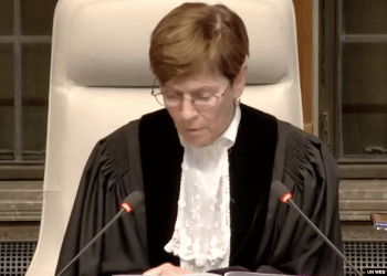 Joan E. Donoghue, presidenta de la Corte Internacional de Justicia, durante la lectura del veredicto sobre la solicitud de medidas provisionales por parte de Guyana contra el referendo sobre el territorio Esequibo.