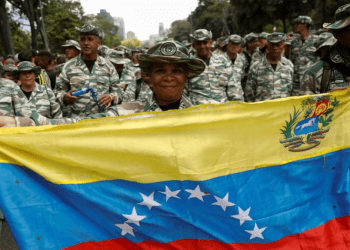Miembros de la milicia venezolana participan en una manifestación oficialista en Caracas, este jueves 29 de febrero de 2024.