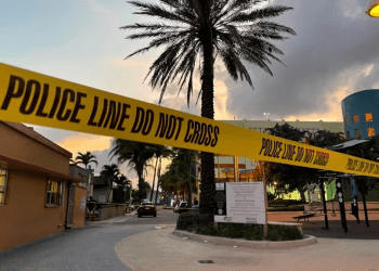 ARCHIVO - Foto captada tras un tiroteo cerca a Hollywood Beach Broadwalk en Hollywood, Florida, EEUU, el 29 de mayo de 2023.