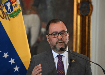 El canciller de Venezuela, Yvan Gil, durante una conferencia de prensa en Caracas el 15 de febrero de 2024.