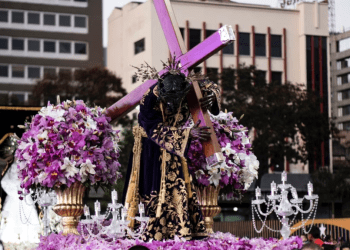 Devotos acompañaron al Nazareno de San Pablo, una de las celebraciones religiosas más importantes en Caracas