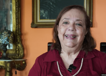 Corina Yoris es la académica escogida para sustituir la candidatura de la opositora María Corina Machado en el tarjetón electoral.