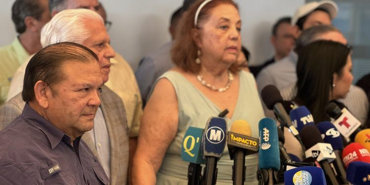 Corina Yoris: «No tengo mancha alguna, soy venezolana, nací en Caracas, no me pueden negar mi derecho a postularme» (+ Video)