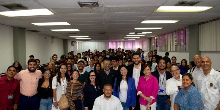 Aragua: Conferencia Liderazgo Juvenil, fue realizada en la UC La Morita Maracay