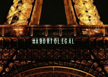Francia: Primer país en proteger el derecho al aborto en su Constitución