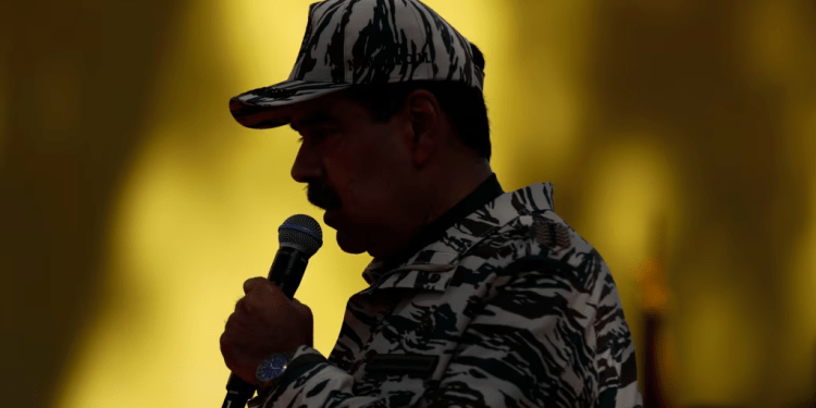 El presidente Nicolás Maduro habla durante un acto oficialista para recordar la vuelta al poder de Hugo Chávez el 13 de abril de 2001, en Caracas, el sábado pasado. El mandatario denunció semanas atrás que se frustró un plan para atentar en su contra.