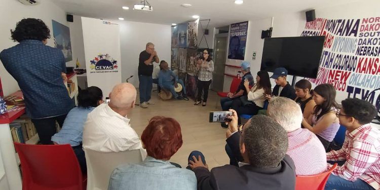 Mente Sana, Corazón Feliz, cautivó a los participantes en el Cevac, con el Coach de la Risa