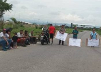 Carabobo: Comunidad de Campo Solo, Cascabel en San Diego, protestan tras días sin servicio eléctrico (+Video)