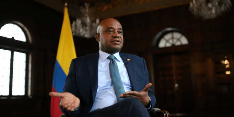 El ministro de Relaciones Exteriores de Colombia, Luis Gilberto Murillo, durante una entrevista en Bogotá