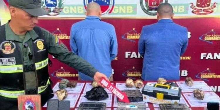 Autoridades investigan por narcotráfico a chófer de empleada de la Embajada de España en Caracas