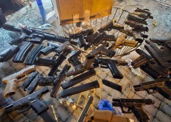 Ecuador: Detienen en una fiesta a hijo de expresidente Abdalá Bucaram, y a 150 personas en pesquisa por narcotráfico