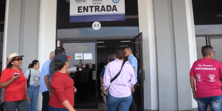 AVANCE VENPRENSA: Cierran urnas en Panamá tras una jornada electoral sin sobresaltos