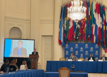 El jurista Santiago Cantón, presidente del panel de expertos de la Organización de Estados Americanos encargado de investigar crímenes de lesa humanidad en Venzuela, presenta los nuevos hallazgos del grupo en Washington, el 3 de mayo de 2024