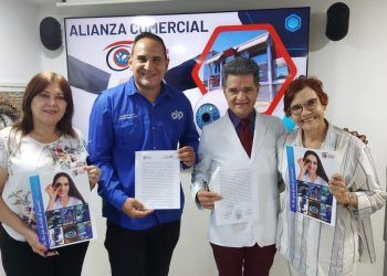 Firman convenio entre CNP Carabobo y clínica Oftalmológica que beneficiará a periodistas agremiados
