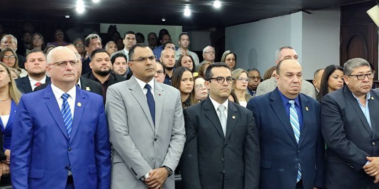 Zulia: Consejo Legislativo celebró el Día Nacional del Abogado con sesión solemne