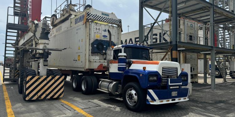 Arriba a Bolipuertos desde Rusia más de tres millones de unidades de insulina