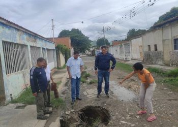 Vecinos del sector 1ero de mayo en Guacara, denuncian obras inconclusas de Hidrocentro