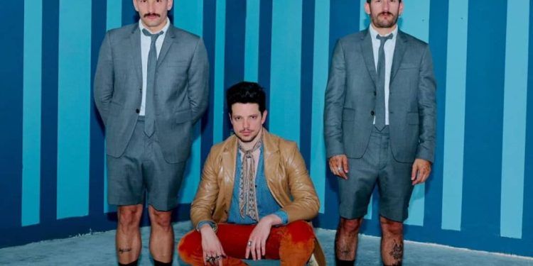 Lasso junto a Mau y Ricky estrenan el tema musical «Bilingües»