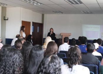 Lara: Estudiantes de la UCLA realizaron Foro sobre Derecho a la Mujer