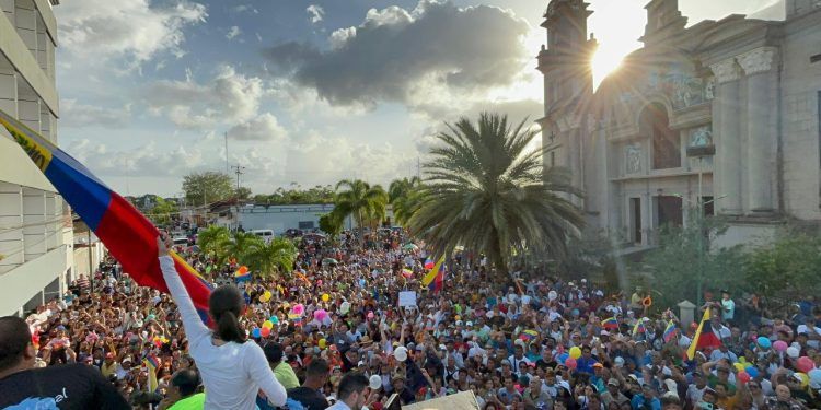 Ciudad Bolívar: gira política opositora fue evaluada como muy exitosa por la PUD