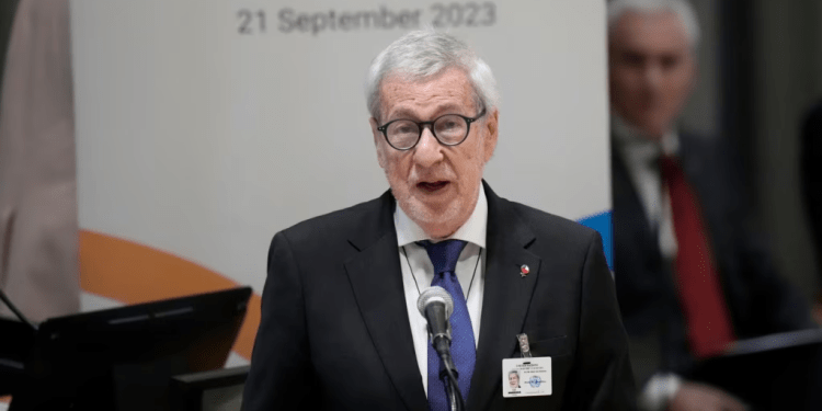 El canciller chileno, Alberto van Klaveren, habla durante una asamblea sobre el futuro en la sede de las Naciones Unidas, en Estados Unidos, el 21 de septiembre de 2023. El funcionario tachó la declaración del fiscal general venezolano sobre la muerte del exteniente Ronald Ojeda.