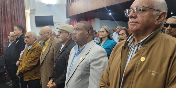 Zulia: Consejo Legislativo celebró el Día del Adulto Mayor con Sesión Solemne