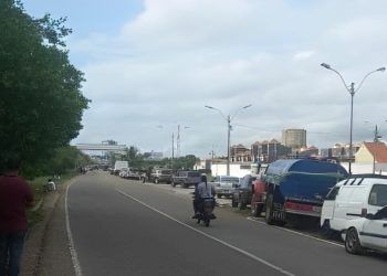 Falcón | Regresan colas por gasolina a Tucacas
