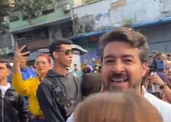 Candidato Daniel Ceballos ejerció su derecho al sufragio en Caracas (Video)