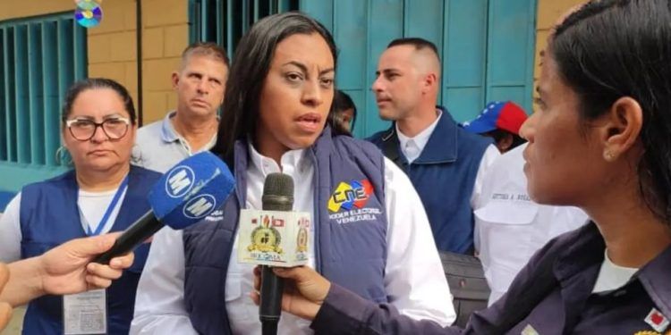 Rectora Aime Nogal:  a esta hora de la mañana, más del 70% de las mesas instaladas este domingo