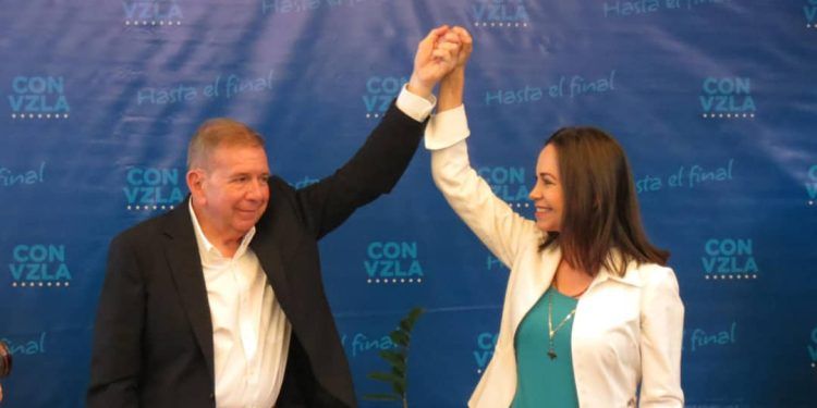 Edmundo González Urrutia, María Corina Machado y la PUD firman acuerdo para la transformación democrática