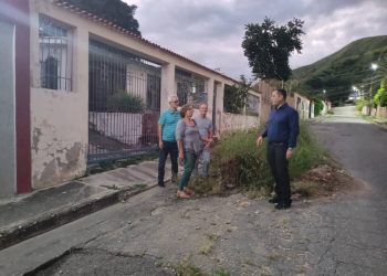 Carabobo: Vecinos de La Floresta en Guacara, reclaman culminación de obras a la alcaldía