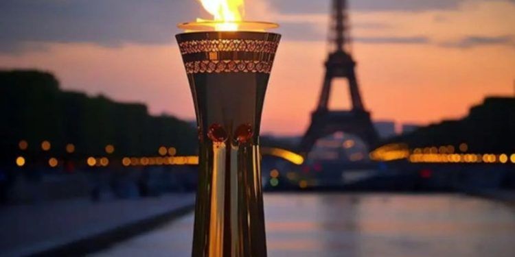 Francia: Antorcha olímpica finaliza recorrido en París