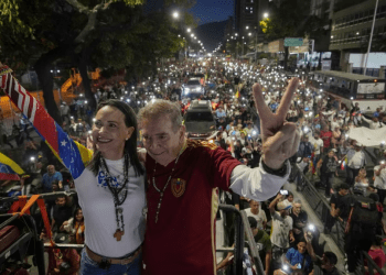 VOA: Las 5 principales noticias de Venezuela hoy: Arrestan a 15 simpatizantes de González. Bloquean partes del Darién