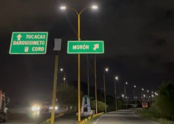 Gobierno Bolivariano materializa iluminación de la entrada del municipio Juan José Mora