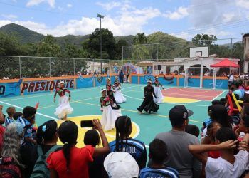 Alcaldía de Puerto Cabello reinauguró cancha deportiva para comunidad de Goaigoaza Pueblo